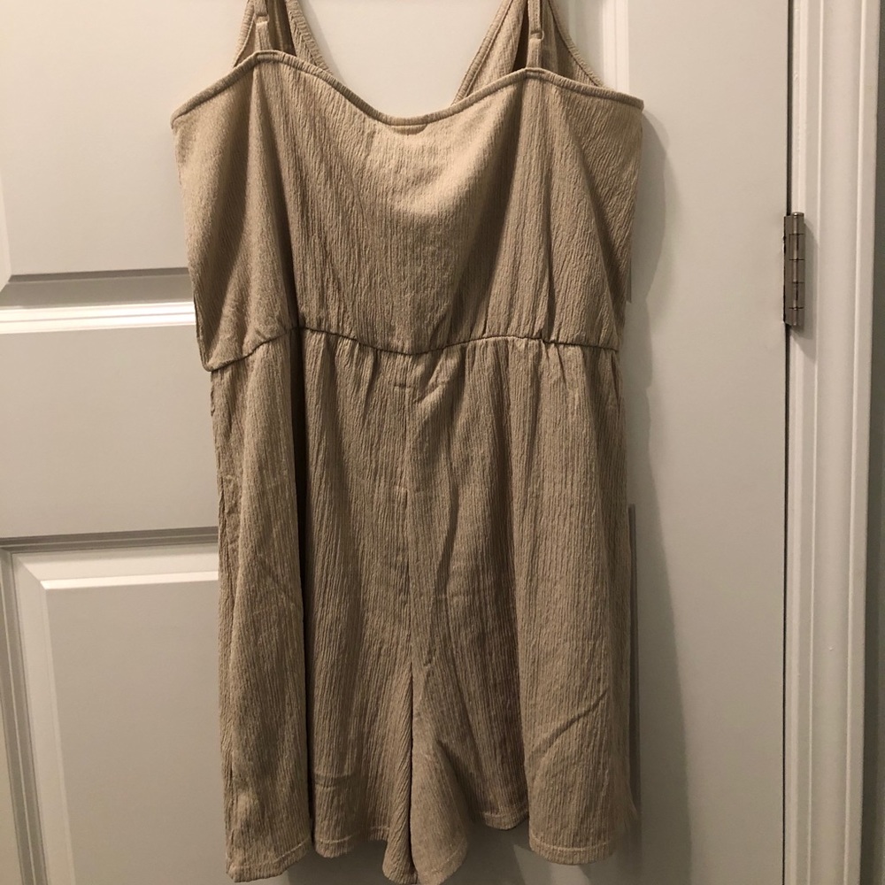 Romper - Picture 4 of 5